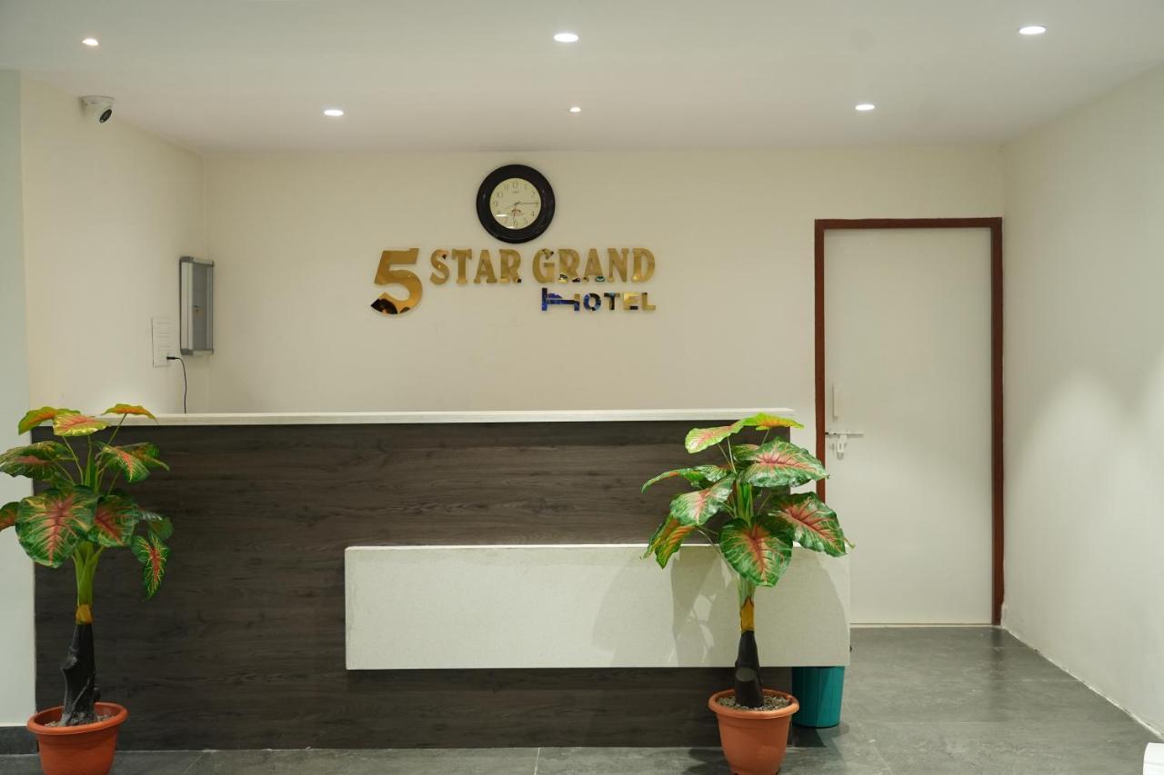 5 Star Grand- Premium Hotel Shamshabad Exterior foto