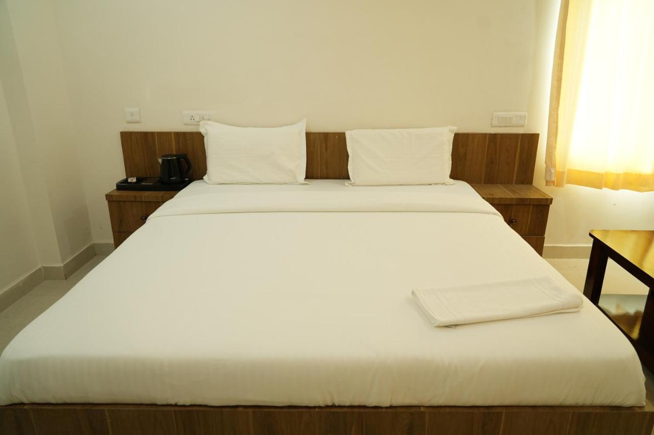 5 Star Grand- Premium Hotel Shamshabad Exterior foto