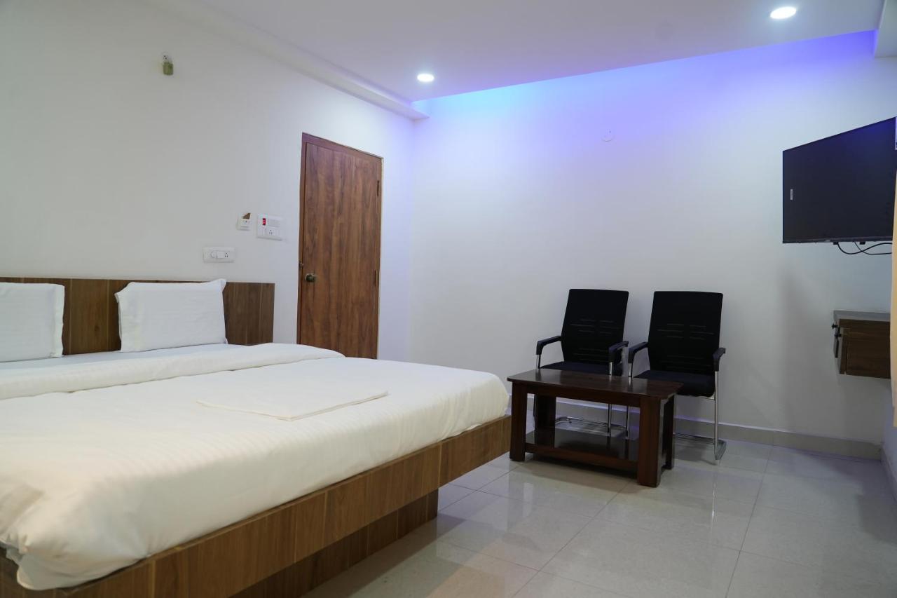 5 Star Grand- Premium Hotel Shamshabad Exterior foto